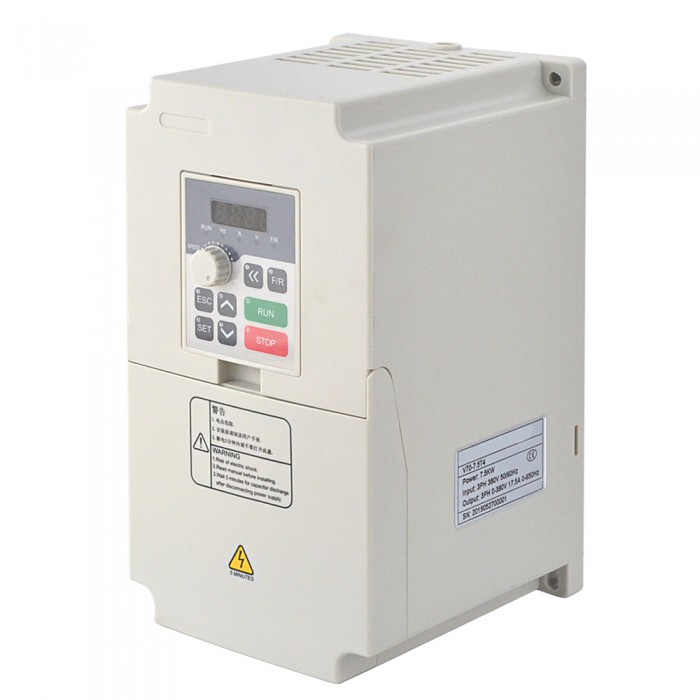 VFD Frequenzumrichter 7,5kW 10PS 17,5A 380V Antriebsmotor mit variabler Frequenz für Drehzahlregelung des Spindelmotors