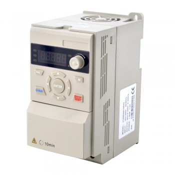 H100 Serie VFD Frequenzumrichter 2HP 1.5KW 7A Einphasiger 220V Antrieb mit Variabler Frequenz