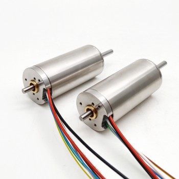 2 Stück Mikro-DC-Motor, bürstenlos und kernlos, 24V / 48V, 30 × 67 mm, 10–20 kg·cm Drehmoment