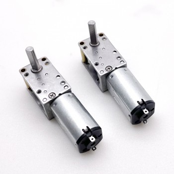 2 Stück Mini-DC-Schneckengetriebemotor, 6V / 12V, 90° Ausgangswelle, 1 kg·cm, 12 × 20 mm