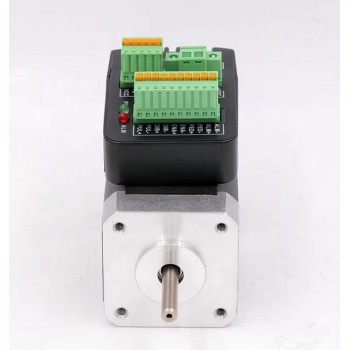 JMC NEMA 17 AC-Integrierter Servomotor, 52W, 24V, 12,5 Ncm (17,70 oz.in), 52000 U/min, 42 × 42 mm