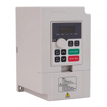 H100 Mini Frequenzumrichter 0,75kW 110V/220V/380V für dreiphasige CNC Spindeln
